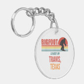 Bigfoot Waarneming In Travis Texas  Sleutelhanger (Voorkant Links)