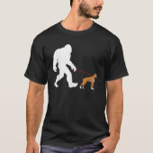 Bigfoot Walking Boxer Dog TShirt Sasquatch met Bo (Voorkant)
