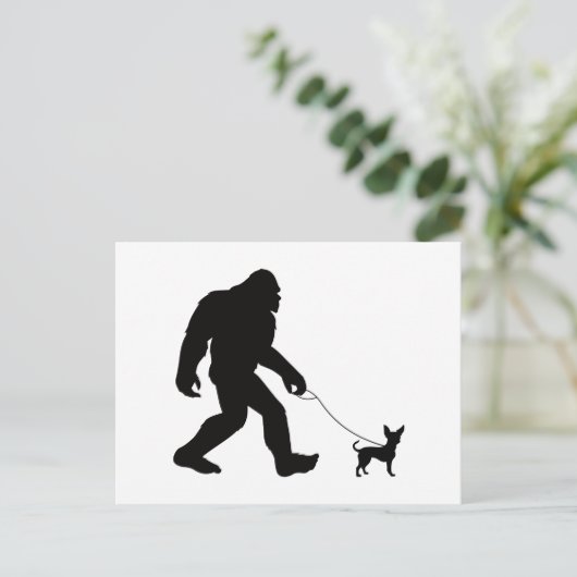 Bigfoot Walking Chihuahua Briefkaart (Staand voorkant)