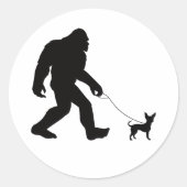 Bigfoot Walking Chihuahua Ronde Sticker (Voorkant)