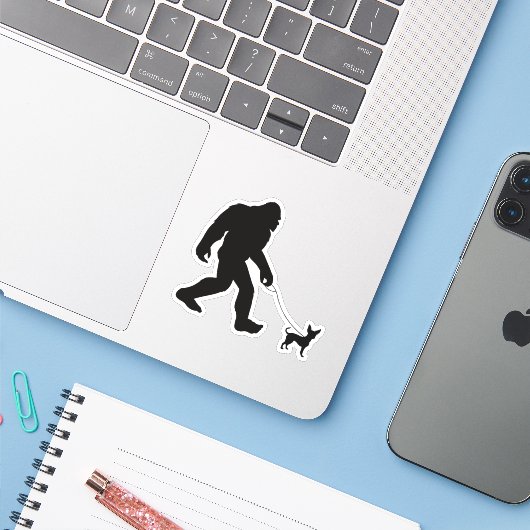 Bigfoot Walking Chihuahua Sticker (Laptop met iPhone)