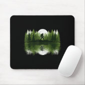 Bigfoot Walking Forest Sasquatch Woods Parks Men W Muismat (Met muis)