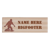 Bigfoot Walking Sasquatch Crypto Grappige Naam Hie Naambadge (Voorkant)