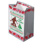 Bigfoot Walking Sasquatch Silver Red Funny Medium Cadeauzakje (Voorkant Gekanteld)