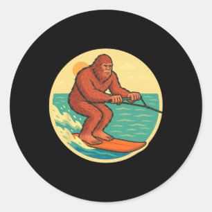 Bigfoot waterskiën  Cryptid Beach Graphic Ronde Sticker