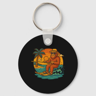 Bigfoot Waterskiën Zomer Zonsondergang Strand Graf Sleutelhanger