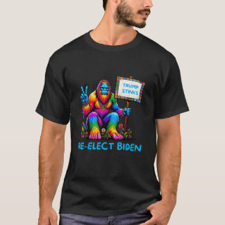 Bigfoot zegt dat Trump stinkt, herkozen Biden 2024 T-shirt