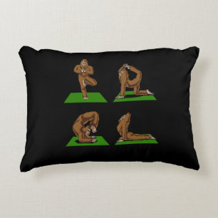 Bigfoot Zen Yoga Poses Funny Fantasy Accent Kussen