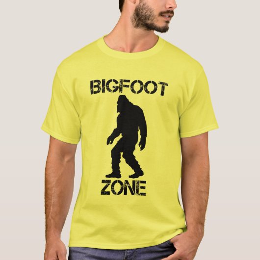 Bigfoot Zone Funny Bigfoot T-shirt (Voorkant)