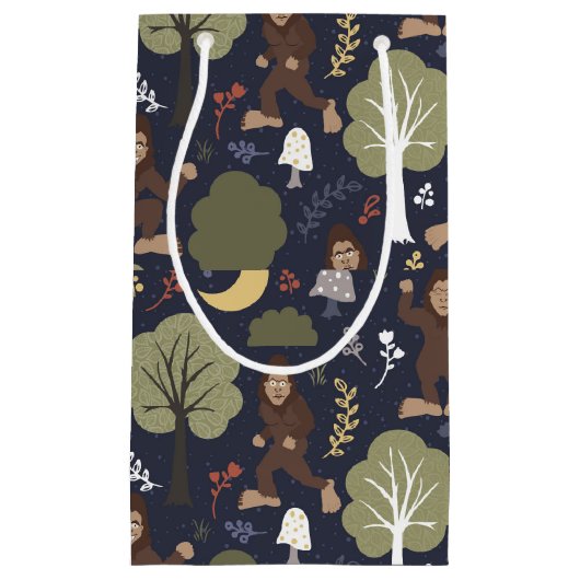 Bigfoot's Midnight Forest Adventure Klein Cadeauzakje (Voorkant)