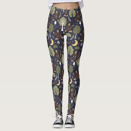 Bigfoot's Midnight Forest Adventure Leggings (Voorkant)