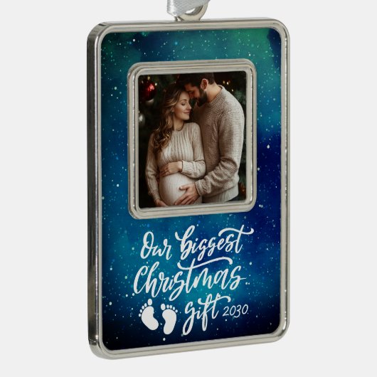 Biggest Christmas Gift | Pregnancy Photo Verzilverd Omlijst Ornament (Rechts)