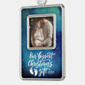 Biggest Christmas Gift | Pregnancy Photo Verzilverd Omlijst Ornament (Links)