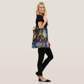 Bij bewustzijn All-Over-Print Tote Tas (Op model)