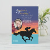 Bij de Uitnodiging van de Foto Races (Staand voorkant)