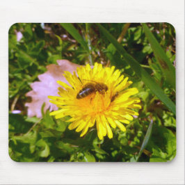 Bij en paardenbloem muismat