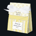 Bij Geel en Grijs Geometrisch Aangepast Bedankdoosjes<br><div class="desc">Vier het feest met onze honingbijcollectie in vrolijke zachte gele en grijze tinten. Overeenkomstige items om je eventcollectie te completeren zijn beschikbaar in onze Zazzle winkel!</div>