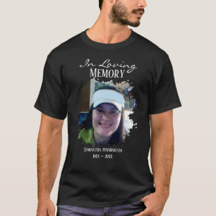 Bij het bewaren van Geheugen Onderdrukte Foto van T-shirt