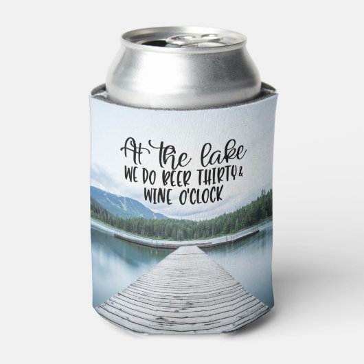 Bij het meer we deur bier dertig en wijn O'Clock Blikjeskoeler (Blikje Voorkant)