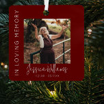 Bij het opslaan van geheugen | 5 Foto-collage | Me Metalen Ornament<br><div class="desc">Creëer een gedenkteken om uw geliefde te eren met ons aangepaste kerstboom ornament. Het ontwerp bevat een groot afbeelding aan de voorkant, met de naam en belangrijke data erin, plus een collage van 4 extra foto's aan de achterkant. Een prachtig sentiment, "In Loving Memory, " staat ook op de voorkant...</div>