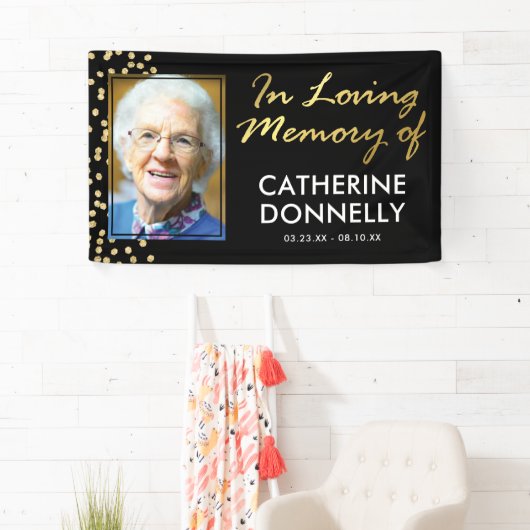 Bij het opslaan van geheugen | Black Gold Memorial Spandoek (Insitu)