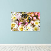 Bij in de buurt Canvasprint 36 x 24 Canvas Afdruk (Insitu (Houten vloer))