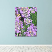 Bij op lavendelbloem canvas afdruk (Insitu (Houten vloer))