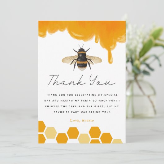 Bij Thema Verjaardagsfeestje Geel Bedankkaart (Staand voorkant)