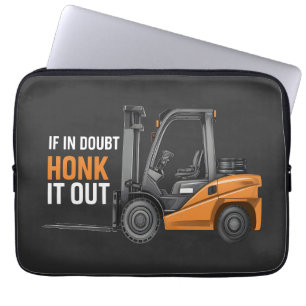 Bij twijfel sla het uit grappige heftruckchauffeur laptop sleeve