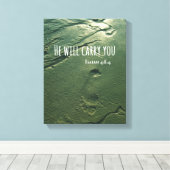 Bijbelvers: Hij zal je dragen met voetafdrukken Canvas Afdruk (Insitu (Houten vloer))
