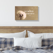 Bijbelverse: God zit in haar, ze zal niet herfsten Canvas Afdruk (Insitu (Slaapkamer))