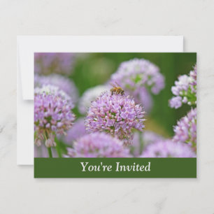 Bijen blij met Paarse Allium Flower Surprise Kaart