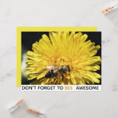 Bijen geweldige inspirerend bijen op gele dandelio kaart (Voorkant / Achterkant in situ)