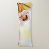 Bijen op een Cherry Flower Lichaamskussen (Voorkant Verticaal)