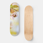Bijen op een Cherry Flower Skateboard (Voorkant)