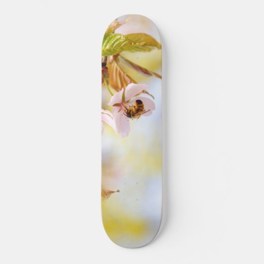 Bijen op een Cherry Flower Skateboard (Voorkant)