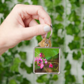 Bijen op koraalwijnbloemen sleutelhanger (Hand)