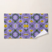 Bijen op paarse bloemen Natuur Abstract Bad Handdoek (Handdoek)