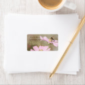 Bijen op roze ventiel etiket (Insitu)