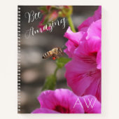 Bijen Verbazingwekkend Bijenpollen Roze Bloem Mono Notitieboek (Voorkant)