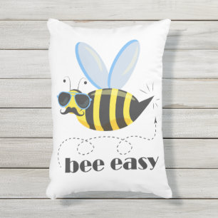 Bijenkarakter met snor zonnebril Bee Easy Buitenkussen