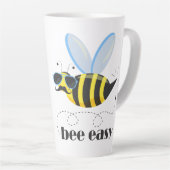 Bijenkarakter met snor zonnebril Bee Easy Latte Mok (Rechterhoek)