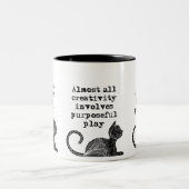 Bijna alle creativiteit impliceert doelgericht spe tweekleurige koffiemok (Center)