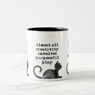 Bijna alle creativiteit impliceert doelgericht spe tweekleurige koffiemok