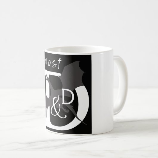 Bijna D&D-Mok (zwarte achtergrond) Koffiemok (Voorkant rechts)
