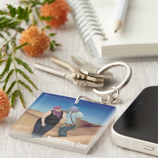 Bijna daar, Lazy Sleutelhanger (Voorkant Rechts)