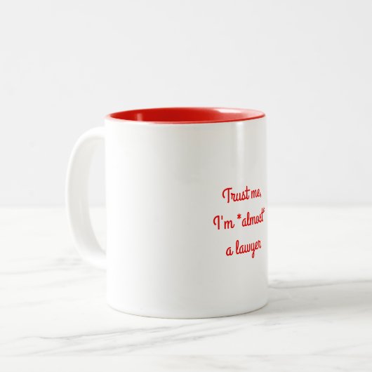 Bijna een Mok van advocaten (Voorkant links)