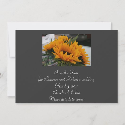 Bijna een zonnebloem Save the Date Kaart (Achterkant)