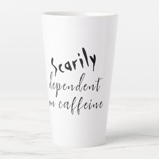 Bijna helemaal afhankelijk van koffie Halloween Latte Mok (Voorkant)