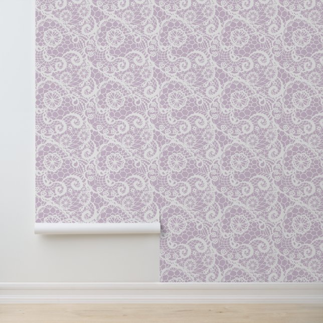 Bijna Witte Kant op Pastel Roze Behang (Applicatie)